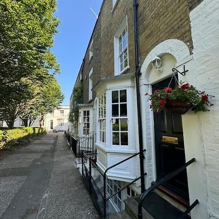 2 Bed Georgian Cottage, Ramsgate Exteriör bild